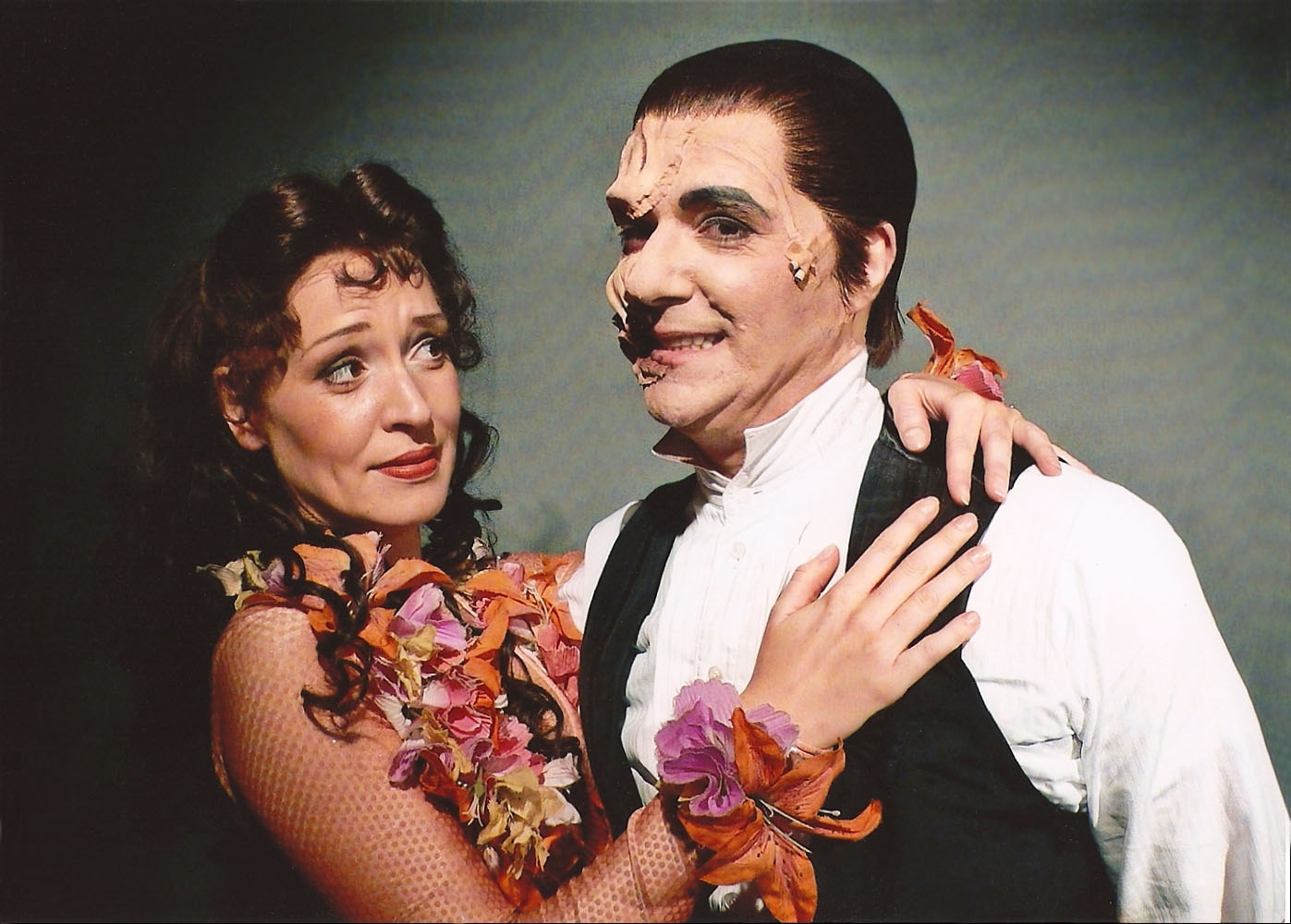 Ian Jon Bourg, Sandra Burchartz